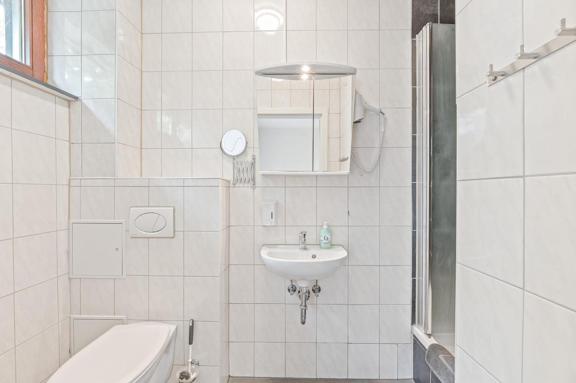 Businesshotel Lemon Suites Self Check-In Messe Airport Mit Kueche - Monteure Willkommen Neuhausen auf den Fildern Ruang foto